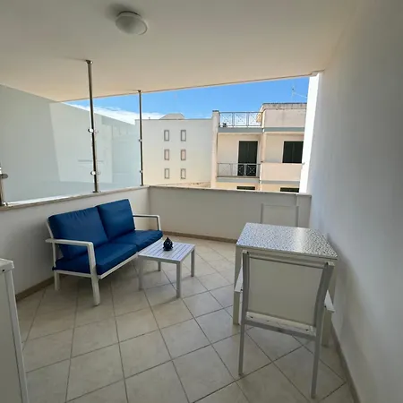 Altomare Aparthotel 4*