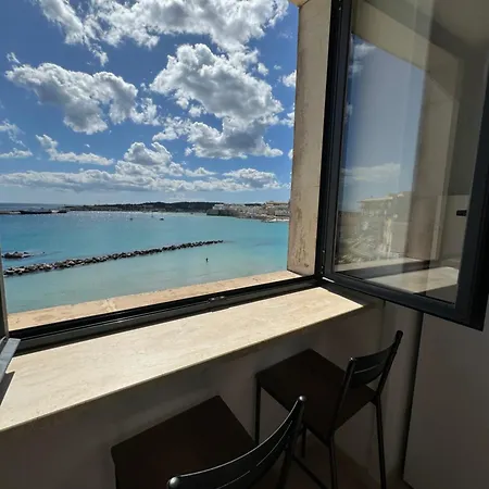 Altomare Aparthotel 4*