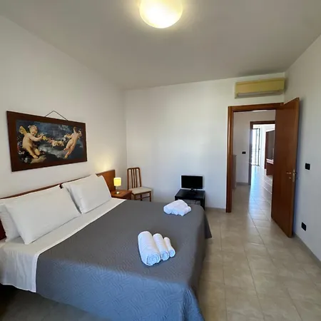 Altomare شقة فندقية 4*