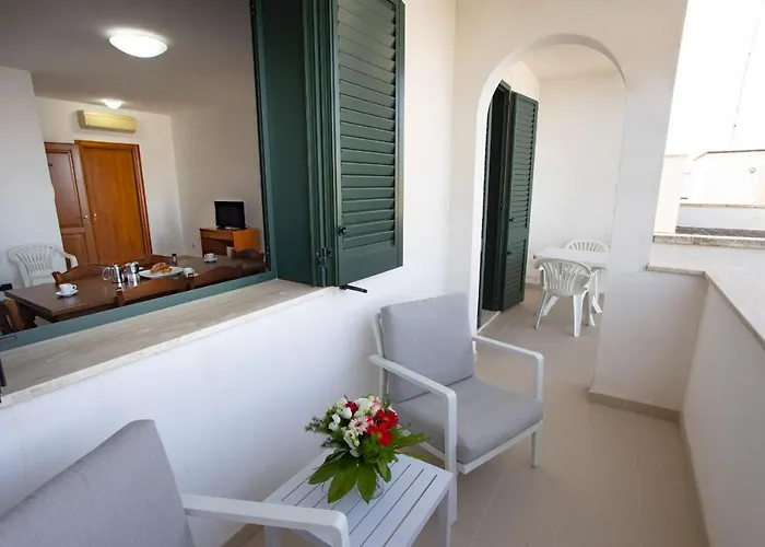 Apart Otel Altomare 4*