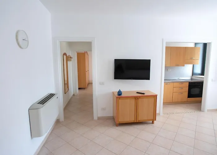 Aparthotel Altomare 4*